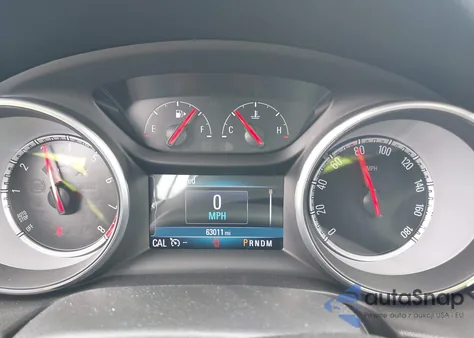 2018 Buick Regal Sportback Essence z USA, uszkodzony, nr VIN W04GP6SX2J1117351